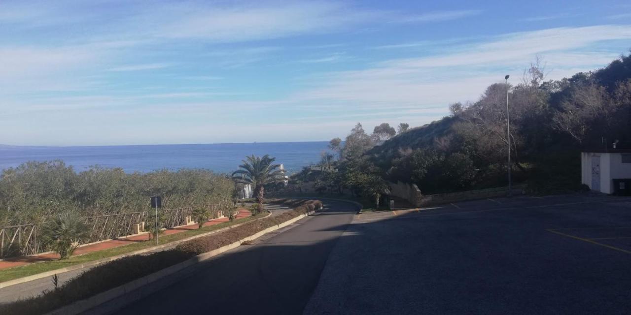 Apartamento Residenza Anna Maria Crotone Exterior foto